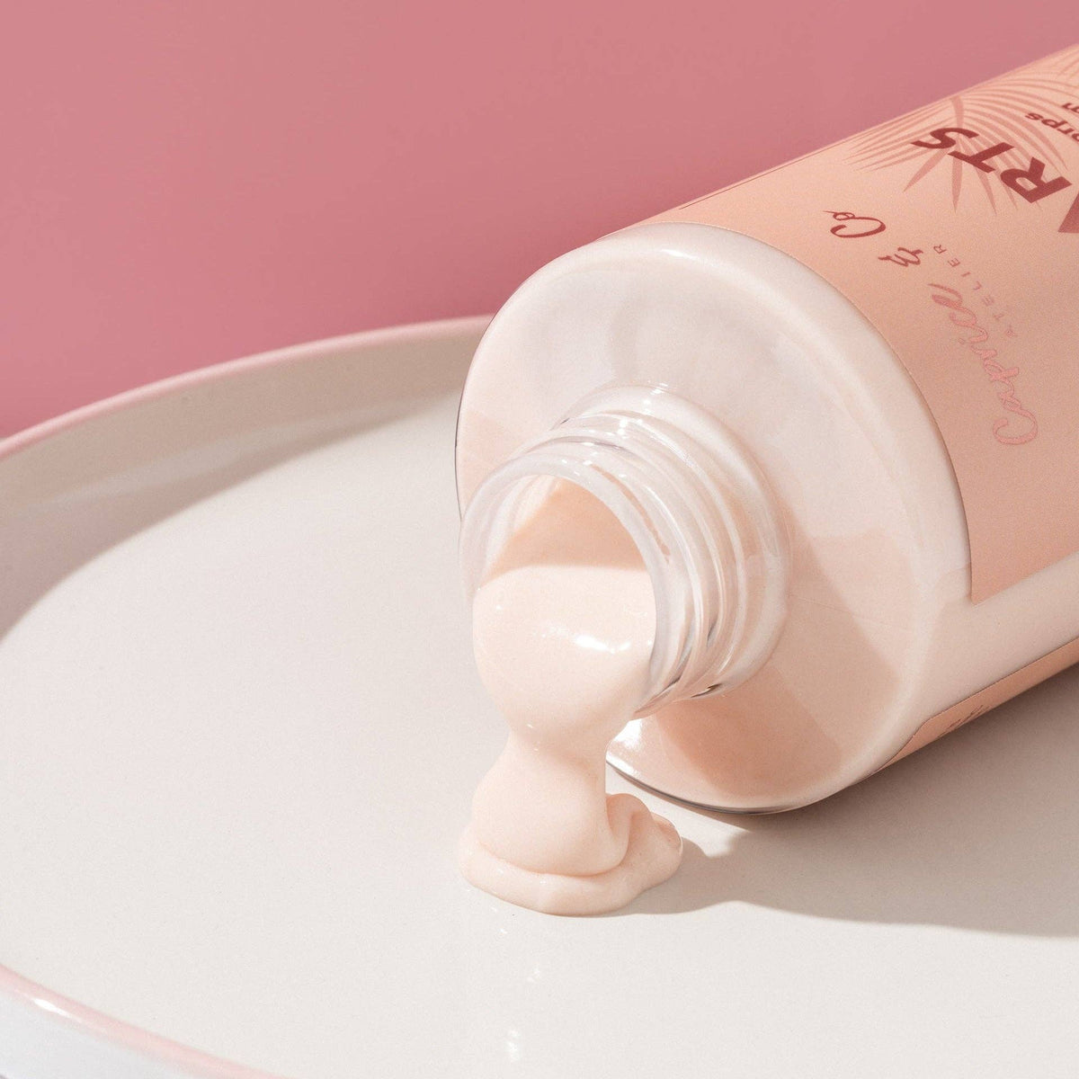 St. Barts Body Glow Serum texture — silky tropical body serum with kiwi pineapple coconut scent